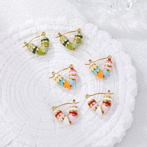 Pendientes sencillos y coloridos en forma de corazón, pendientes de lujo ligero y alta gama para mujer, aretes únicos y elegantes. - Product Image 2