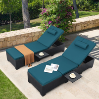 Ensemble de chaises longues de patio en osier modernes, inclinables et réglables, avec porte-gobelets latéraux pour piscine, jardin, plage