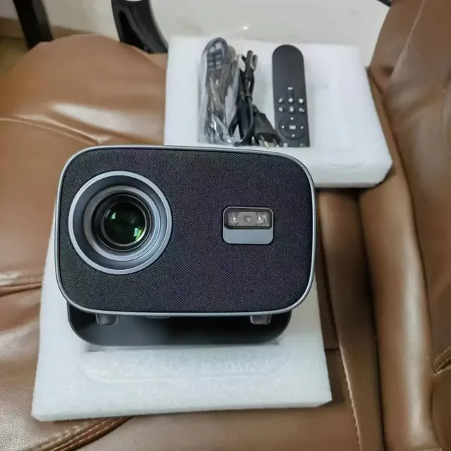 Android System Smart Interactive Projector All in One Version with 50 Games Effect for School