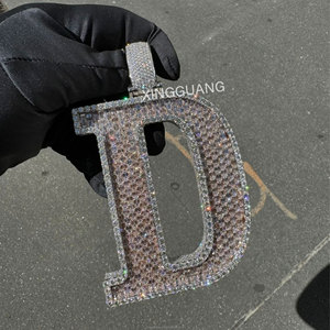 कस्टम कैपिटल लेटर डी पेंडेंट पास डायमंड टेस्ट रा मोइससानाइट 925 स्टर्लिंग सिल्वर पार्टी उपहार फैशन पेलेंट गहने - Product Image 5