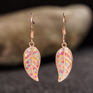 Orecchini pendenti a foglia da donna, eleganti con design floreale, gioielli alla moda - Product Image 5