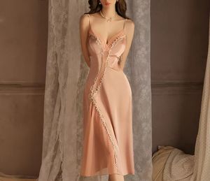 Robe de nuit longue en soie glacée de luxe léger, dentelle décolletée, style paresseux et élégant, avec ceinture, vêtements de maison - Product Image 1