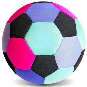 Ballon de football personnalisable, léger, écologique et durable pour adultes - Utilisation en intérieur/extérieur, jeux d'équipe et entraînement - Product Image 2
