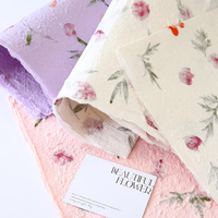 Papier d'emballage floral multicolore en papier Dongba découpé à la main, papier d'emballage cadeau floral haut de gamme, matériau d'emballage pour bouquets de fleurs