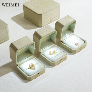 Boîte d'emballage de luxe WEIMEI en microfibre verte avec logo personnalisé, forme octogonale, avec éclairage LED pour bijoux, boucles d'oreilles, bracelets - Product Image 4