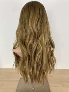 Parrucca ebrea superiore in seta Remy capelli umani europei biondo scuro con evidenziazione dimensionale parrucca piena con Base in seta legata a mano con trama chiusa - Product Image 5