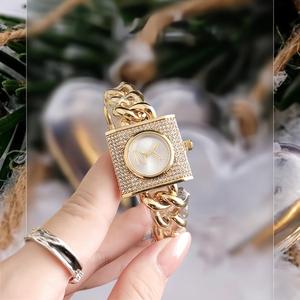 Bajo Moq personalizado su logotipo impermeable aleación silicona Correa hombres cuarzo cronógrafo hombres muñeca lujo regalo Relojes - Product Image 2