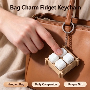Porte-clés anti-stress en forme de tofu moissonné avec 4 boutons à presser, mini breloque alimentaire, décoration à suspendre pour sac et sac à dos, cadeau - Product Image 5