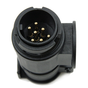 European Style <b>Trailer</b> Plug 13 Pin To 7 Pin Adapter EA1372 For Commercial Truck <b>Trailers</b> - Product Image 4