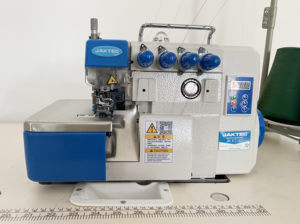Machine à coudre industrielle à surjet quatre fils à entraînement direct JK-F7-4D - Product Image 3