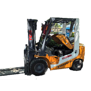 TCM <b>Used</b> Forklift Original Japan 2.5 Ton Diesel Fuel with Gearbox and Motor - Product Image 1