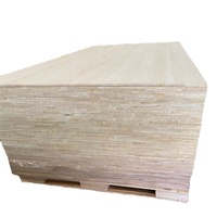 Prix d'usine Bois massif Paulownia Bois Jointé Paulownia Panneau Batten en bois massif