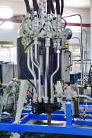 Ligne de production de glacières en mousse PU, équipement de fabrication de conteneurs et de boîtes isothermes pour la chaîne du froid