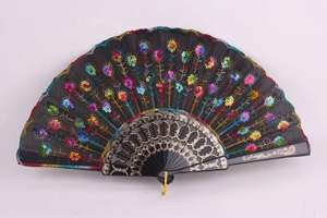 Abanico Plegable de Plástico con Diseños de Dragones Bordados Chinos Orientales en Varios Colores para Artículos Promocionales de Fiesta - Product Image 4