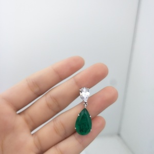 Thời Trang Độc Đáo Tear Drop Thiết Kế Phòng Thí Nghiệm Fusion Và Moissanite 925 Sterling Silver Đồ Trang Sức Lớn Màu Xanh Lá Cây Emerald Đá Drop Earrings - Product Image 4
