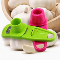 Offre Spéciale : Presse-ail Créative Multifonction pour Cuisine et Maison – Idéale pour Piler l'Ail et Couper le Gingembre