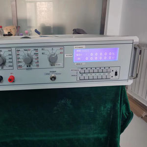 ET-30B kalibrator Multimeter elektronik presisi tinggi untuk 3.5 Bit Digit <span class=keywords><strong>meter</strong></span> penjepit <span class=keywords><strong>meter</strong></span> penggunaan mesin peralatan industri - Product Image 1