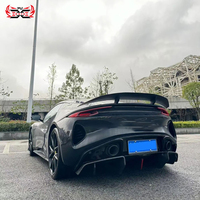 Kit carrosserie style V en carbone sec PU pour Lotus Emira : pare-chocs avant, jupes latérales, diffuseur arrière, aileron arrière, capot