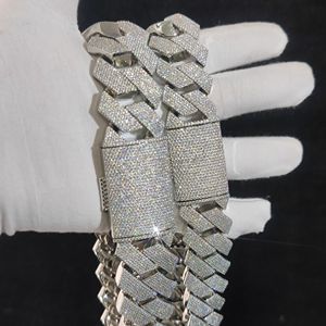 สร้อยคอคิวบันฮิปฮอปสั่งทำพิเศษ ประดับเพชรโมอิสซาไนต์ เงินแท้ 925 แบบไมอามี่ลิงค์ ผ่านการทดสอบเพชร VVS1 - Product Image 2