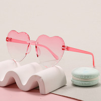 Lunettes de soleil pour enfants en forme de cœur avec protection UV, lunettes de fête, lunettes d'extérieur non polarisées pour garçons et filles, lot en gros