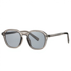 Nuovi Occhiali da <span class=keywords><strong>Sole</strong></span> alla Moda con Montatura Quadrata Retrò in TR90 per Uomo e Donna, Personalizzabili con Logo, Alta Qualità - Product Image 3