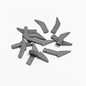 Tungsten carbide ski pole tips for cross-country skiing with high wear resistance