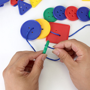 Juego de Botones Qinghua QH20509-2, Juego de Enhebrado de Cuerdas para Matemáticas de Primaria, Ayuda Educativa para la Enseñanza de Geometría - Product Image 1