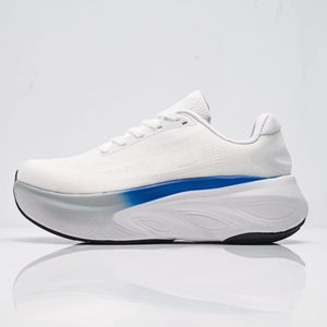 Chaussures de course et de marche, style automne 2026, chaussures de sport de mode pour l'extérieur, chaussures de montagne pour hommes - Product Image 1