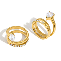 Bague triple rangée en acier inoxydable plaqué or 18 carats J&D Jewelry avec zircone blanche en forme de goutte et strass, taille 7