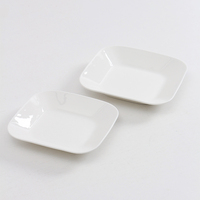 Assiettes carrées en céramique blanches écologiques, en porcelaine fine, pour restaurants, à prix abordable, pour l'exportation