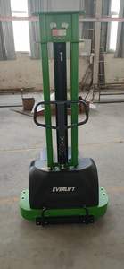 Apilador autoelevador semieléctrico marca Everlift 0,5 toneladas 1,0 toneladas capacidad 0,8 m-1,3 m altura de elevación Manual y transpaleta eléctrica - Product Image 5
