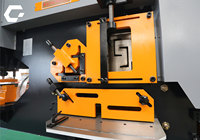 Machine hydraulique robuste pour le poinçonnage, le cisaillement, le rainurage et la découpe de profilés métalliques