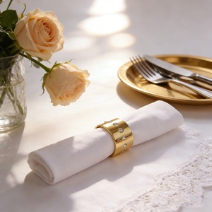 Anneaux <span class=keywords><strong>de</strong></span> <span class=keywords><strong>serviette</strong></span> <span class=keywords><strong>de</strong></span> table dorés <span class=keywords><strong>de</strong></span> style occidental avec accents <span class=keywords><strong>de</strong></span> diamants, design européen/américain, décorations pour serviettes en papier - Product Image 4