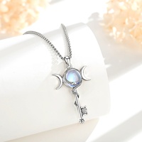 Collares con Colgante de Llave de Hécate y Serpiente con Luna Creciente, Joyería Pagana Mística Chapada en Oro de 18K con Piedra Lunar