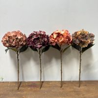 Hortensias vintage réalistes brodés de haute qualité en tissu pixel, aux tons automnaux, doux et veloutés, pour la décoration de mariage et de la maison