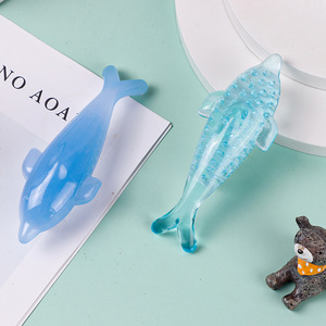 Brosse à ongles Dolphin en plastique à poils doux, mini portable pour le nettoyage des ongles, design sur le thème de la plage - Product Image 2