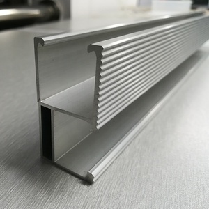 Venta al por mayor de rieles de paneles solares para sistemas de techo y tierra personalizables de fácil instalación de alta resistencia - Product Image 3