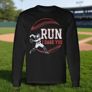 Camiseta de manga larga Run I Dare You para lanzador de béisbol - Product Image 3