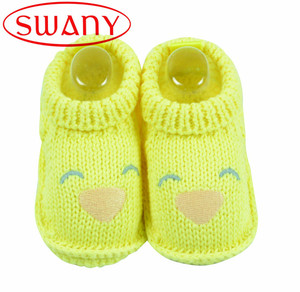 Articles pour bébés garçons et filles, pantoufles tricotées faites à la main et au <span class=keywords><strong>crochet</strong></span> - Product Image 4