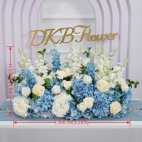Fleurs d'allée artificielles bleues pour décorations de mariage et de remise des diplômes