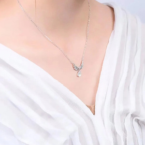 Collier pendentif goutte d'eau Aile d'ange pour femme, avec pierre irisée, bijou élégant et tendance, idéal pour le quotidien, cadeau - Product Image 3