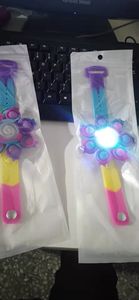 Bracelet <span class=keywords><strong>anti</strong></span>-<span class=keywords><strong>stress</strong></span> lumineux en silicone à bulles à presser, en forme de montre pour enfants, fidget spinner, coccinelle naturelle tie-dye, à presser et qui brille dans le noir - Product Image 6