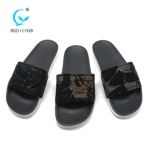 Pantoufles en <span class=keywords><strong>plastique</strong></span> durables à la mode sur mesure pantoufles pour hommes <span class=keywords><strong>sandales</strong></span> glissantes avec logo - Product Image 6