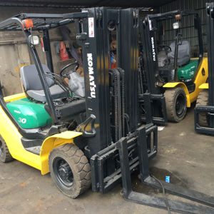 Montacargas Diésel Komatsu FD30 Usado, Equipo de Construcción, Componentes Principales: Motor, Rodamiento, Bomba, PLC, Caja de Cambios, Mástil de Tres Etapas - Product Image 1