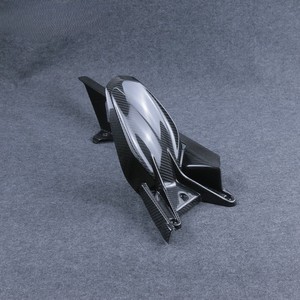 Guardabarros Trasero de Fibra de Carbono Seca 3K, Ligero, de Alta Resistencia, con Acabado Brillante/Mate, para 1290 Super Duke R 2020+ - Product Image 3
