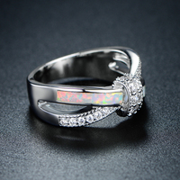 Bague de mariage et de fête en argent sterling 925 plaqué or blanc et rhodium avec opale de feu et CZ en croix