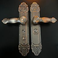 Poignée de porte à levier en laiton massif au design moderne pour porte en bois, ensemble de quincaillerie robuste de qualité supérieure pour entrée de villa de luxe