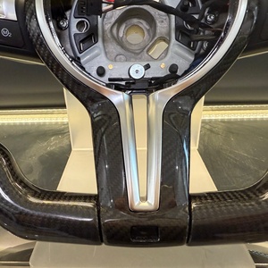 Volante de Cuero de Carbono Premium Duradero para <span class=keywords><strong>BMW</strong></span> F02 F04 F13 F06 F80 E90 E84 E71 E81 E82 E87 - Product Image 6