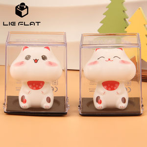 Nouveau chat porte-bonheur de 2 pouces, chat qui secoue automatiquement la patte, artisanat en plastique, figurines décoratives, chat Maneki Neko solaire - Product Image 2