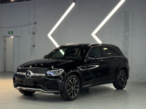 Mercedes-Benz GLC260 <span class=keywords><strong>L</strong></span> Usata del 2021, SUV di Lusso Automatico in Pelle, Elettrico, 5 Porte, 5 Posti, a Benzina - Product Image 2